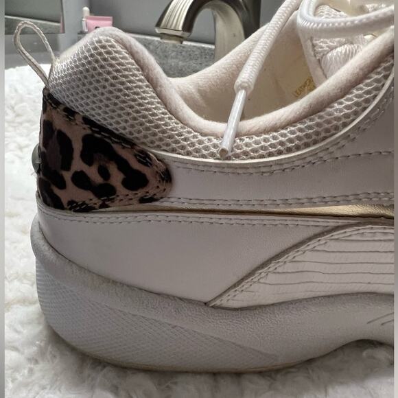 Easy Spirit Cream Sneakers with Animal Print Sz 10W - Picture 8 of 10